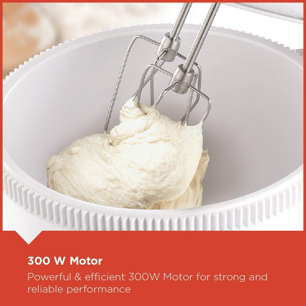 Black+Decker Hand Mixer 300 watt m 700,White